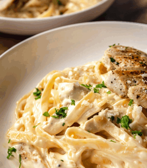 Classic Creamy Chicken Alfredo Pasta Recipe